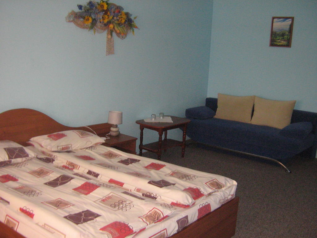 Villa Veselka Stari Kuty Екстериор снимка